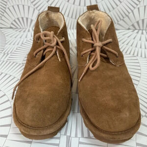 BearPaw Lace Up boot Womens size 9